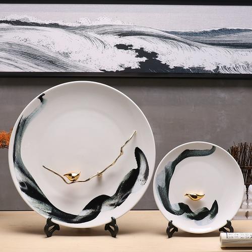 产品参数:品牌:茂朵功能:招财材质:陶瓷 铜件风格:新中式产地:中国